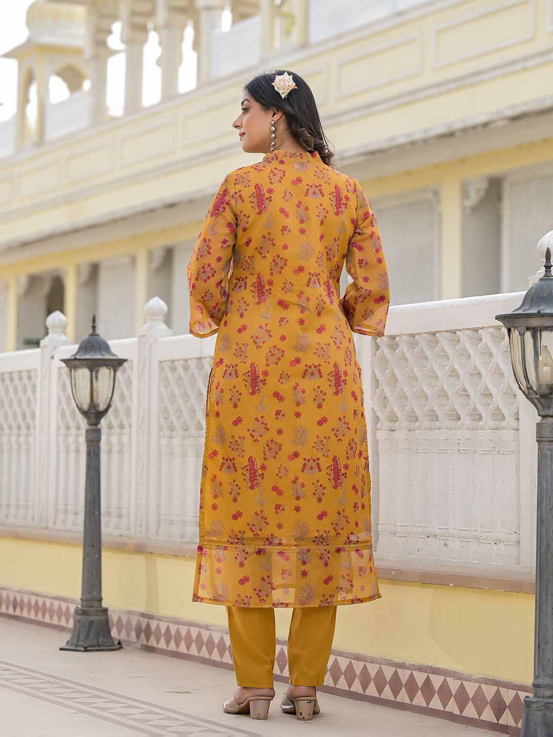 Mustrad Chanderi Kurta Set With Organza Dupatta