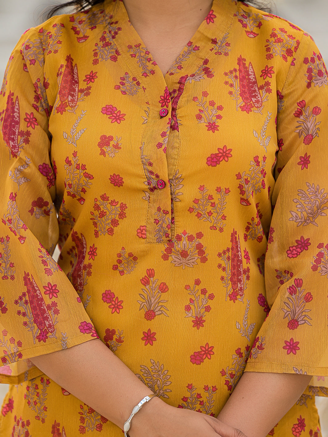 Mustrad Chanderi Kurta Set With Organza Dupatta