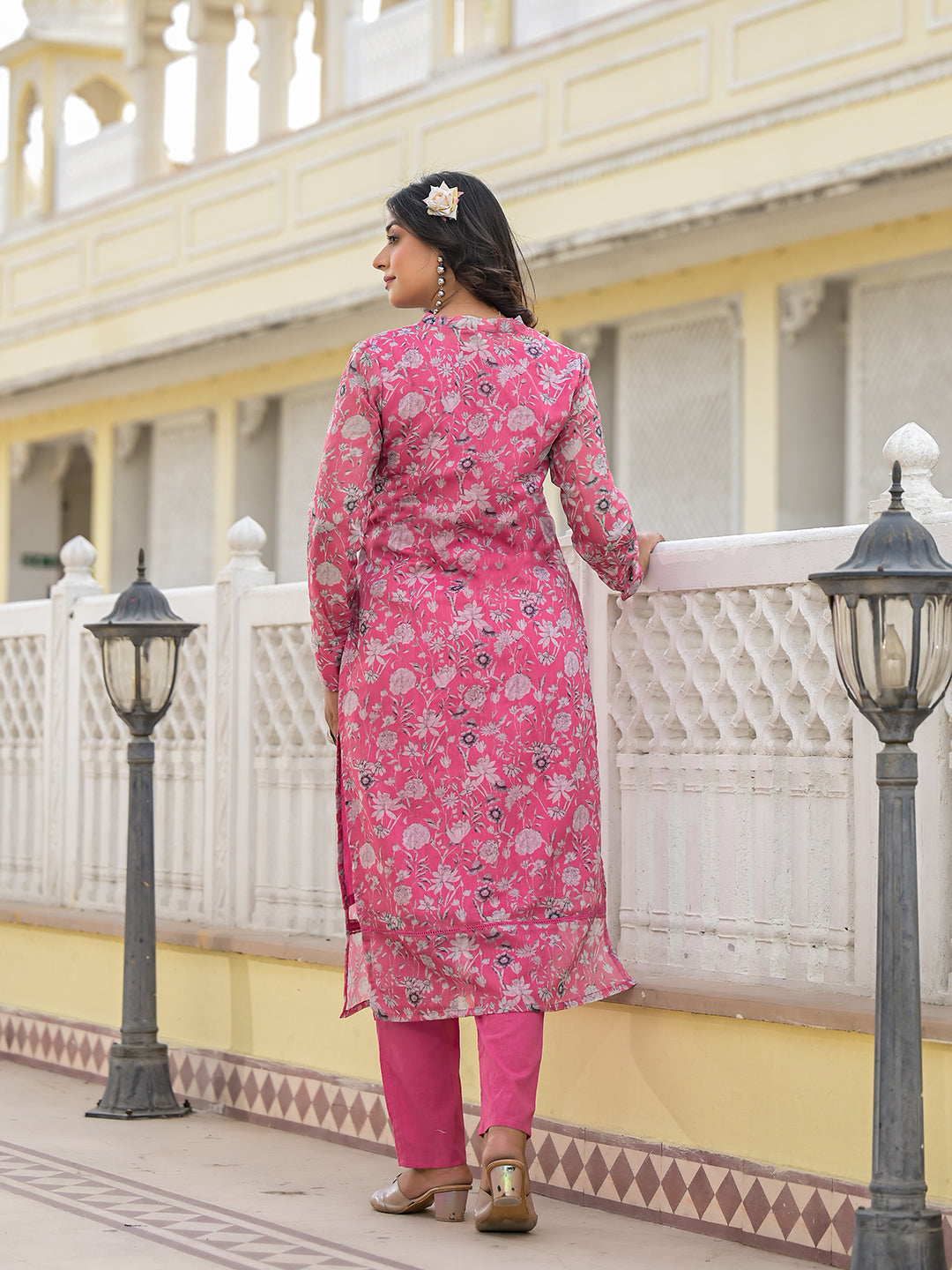 Pink And White Chanderi Kurta Set With Printed Organza Dupatta