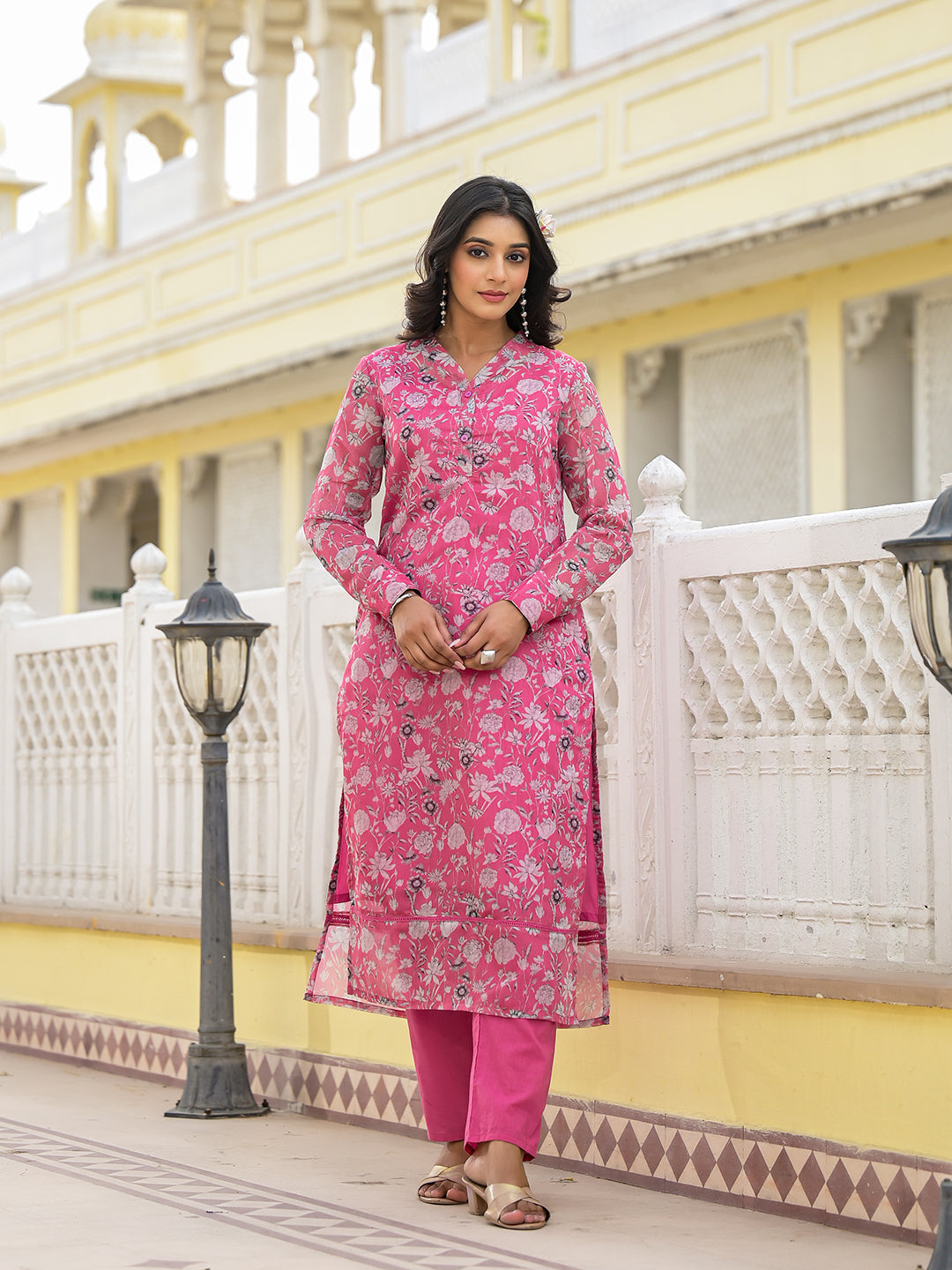 Pink And White Chanderi Kurta Set With Printed Organza Dupatta