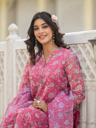 Pink And White Chanderi Kurta Set With Printed Organza Dupatta