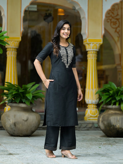 Black Kurta Set with Zari Embroidery