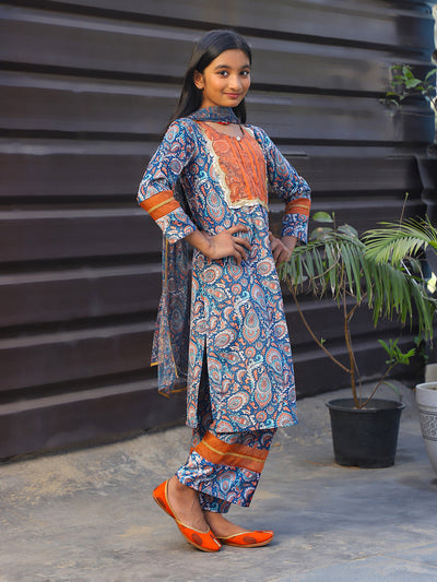 Blue Velvet Kurta Set with Dupatta