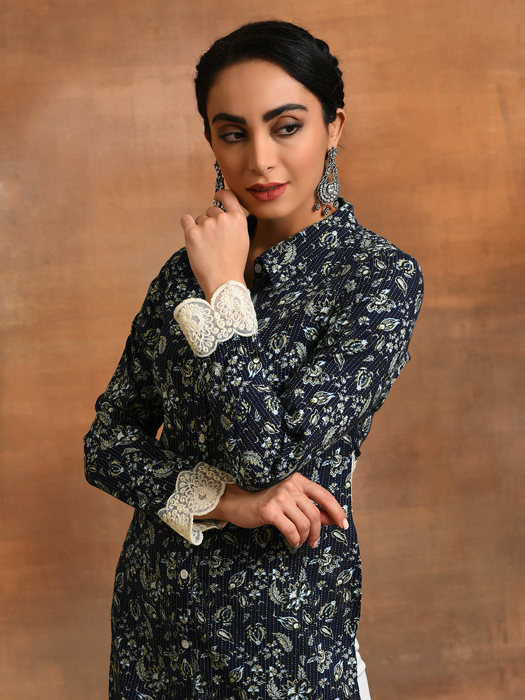 Navy Blue Cropped Kurta with Collar