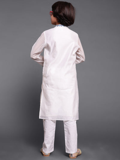 White Embroidered Long Kurta