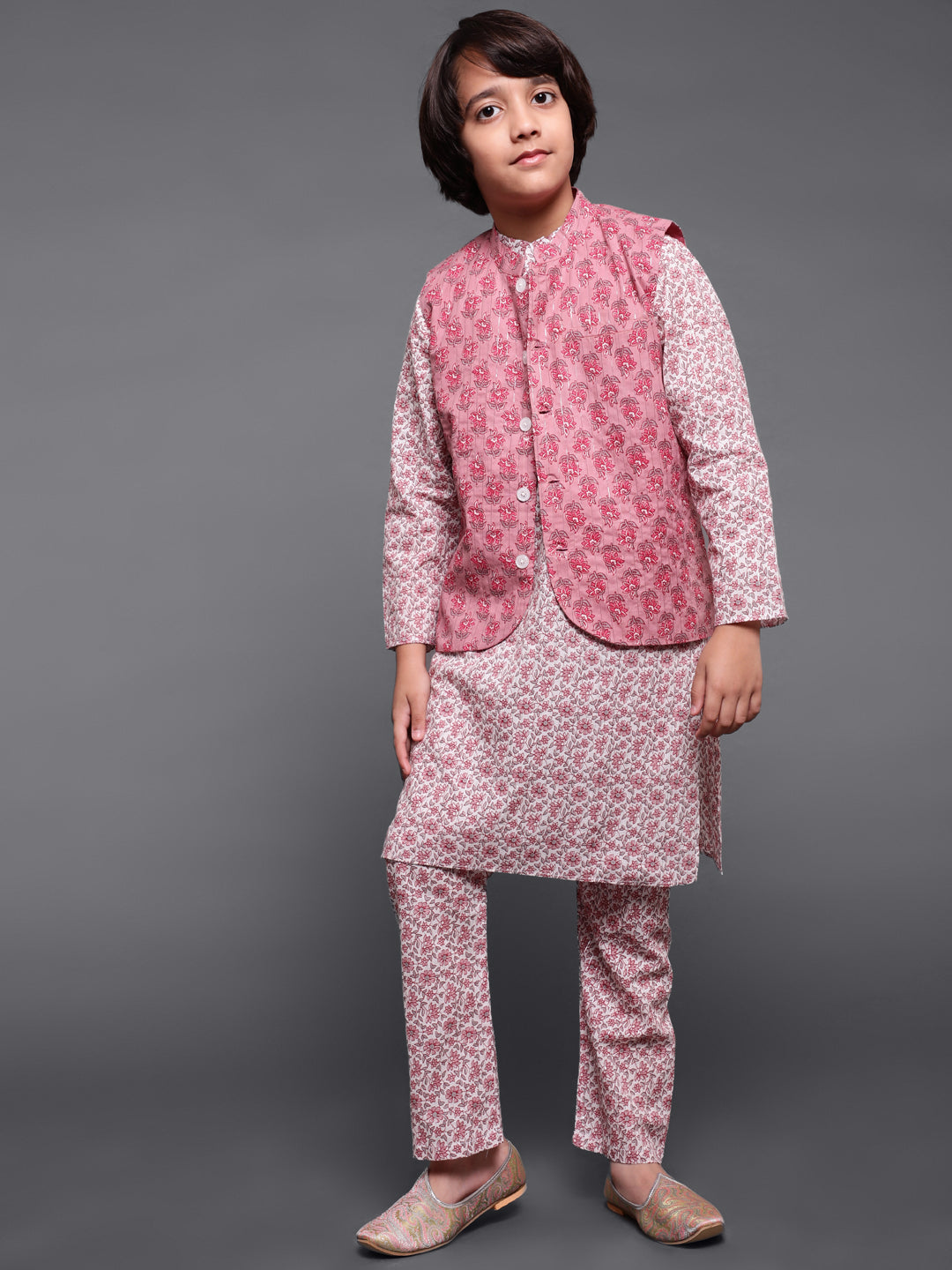 White & Mauve Floral Print Kurta Pyjama With Nehru Jacket