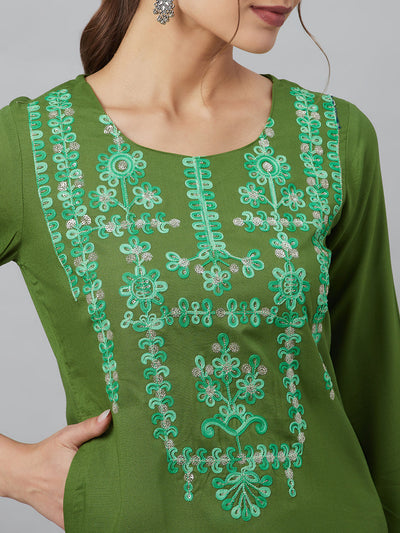 Green Embroidered Kurta