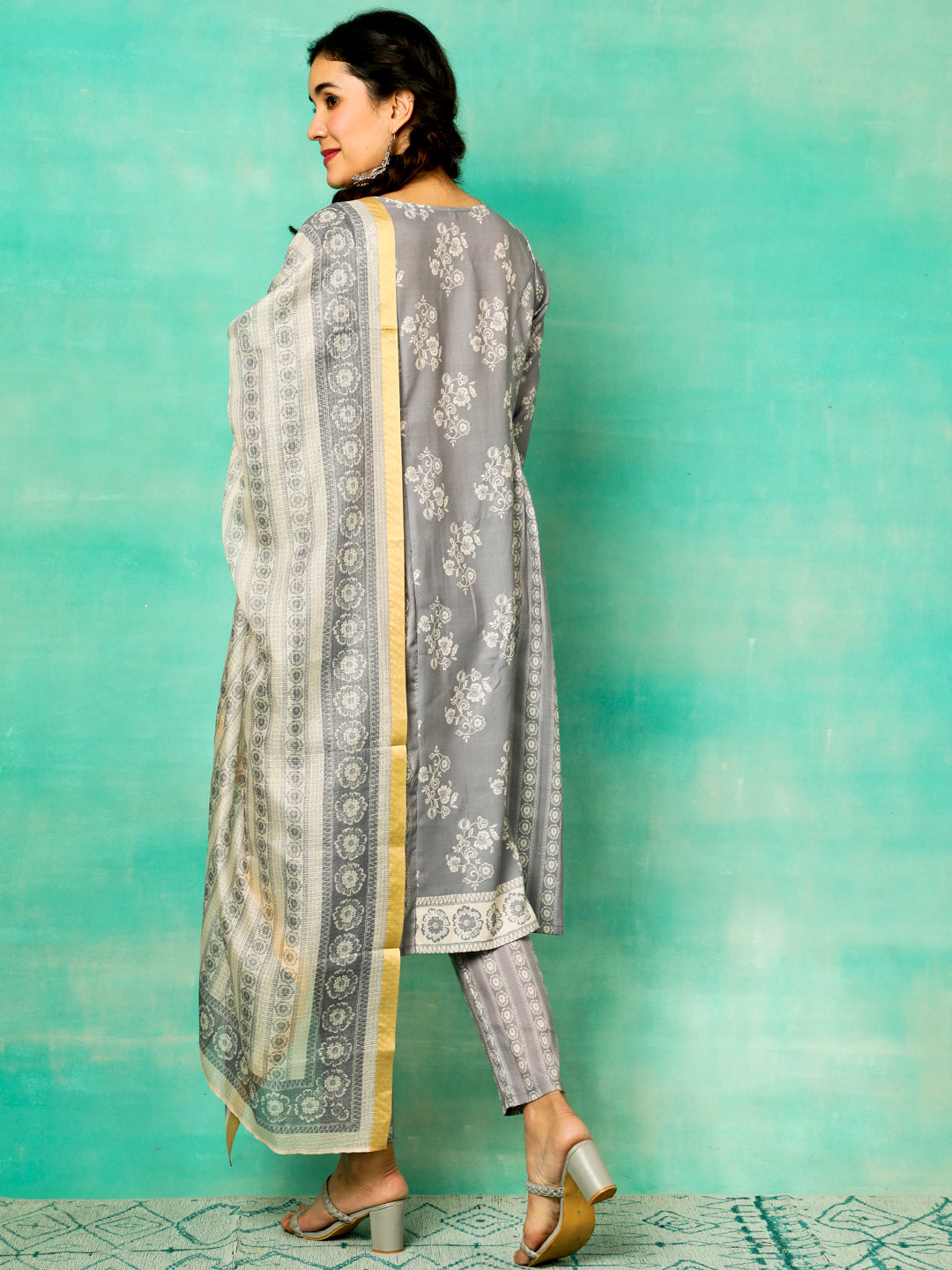 Grey Floral Print Kurta Pant With Dupatta