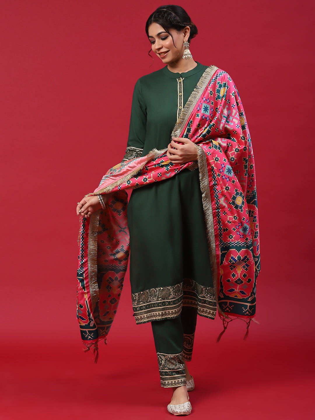 Green Gold Printed Kurta Pant With Embellished Dupatta