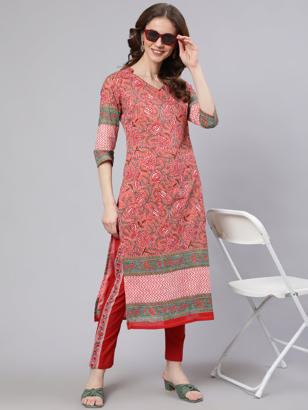 Pink Floral Print Kurta With Pant