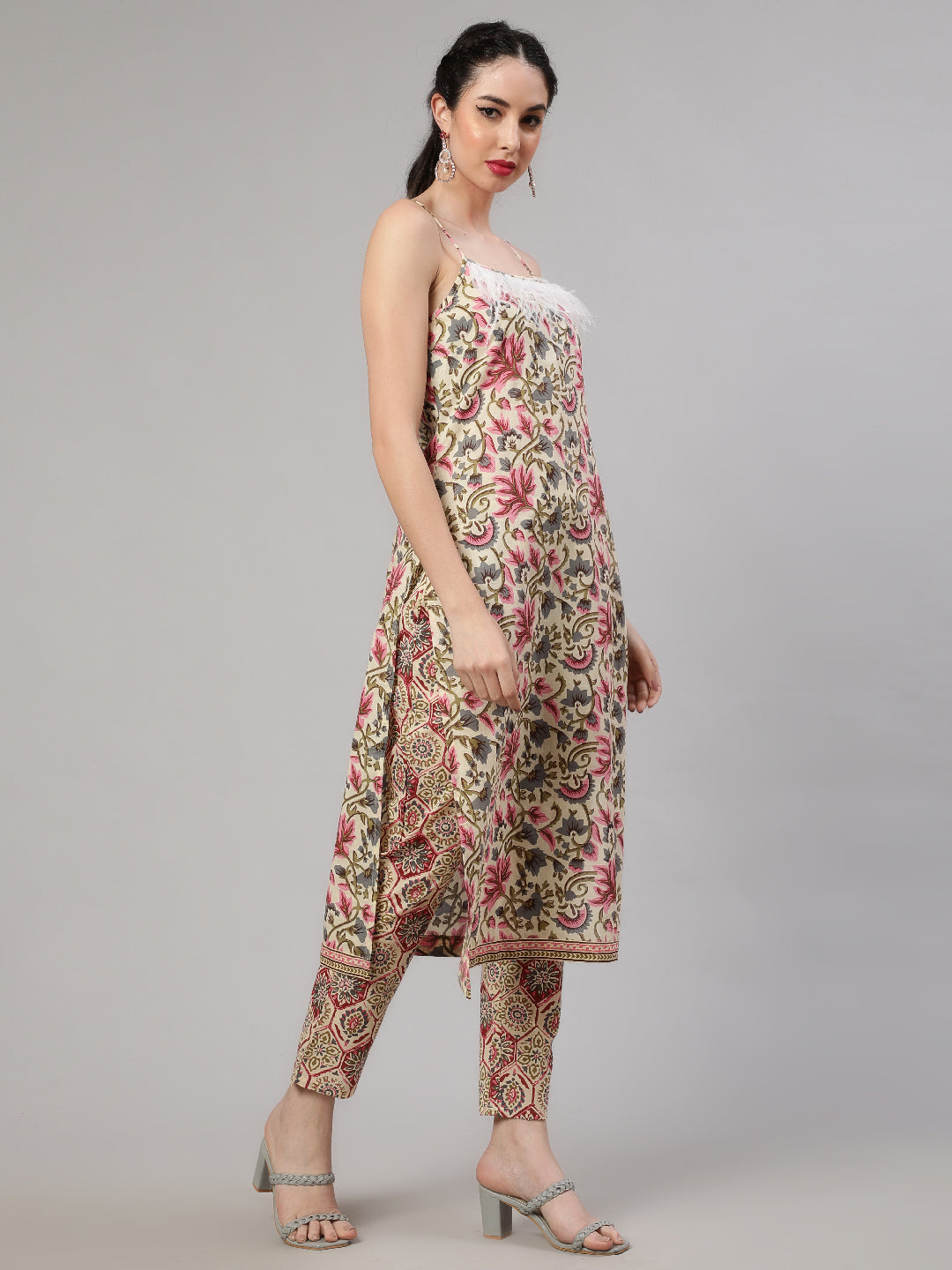 Cream Floral Print Kurta Pant With Dupatta