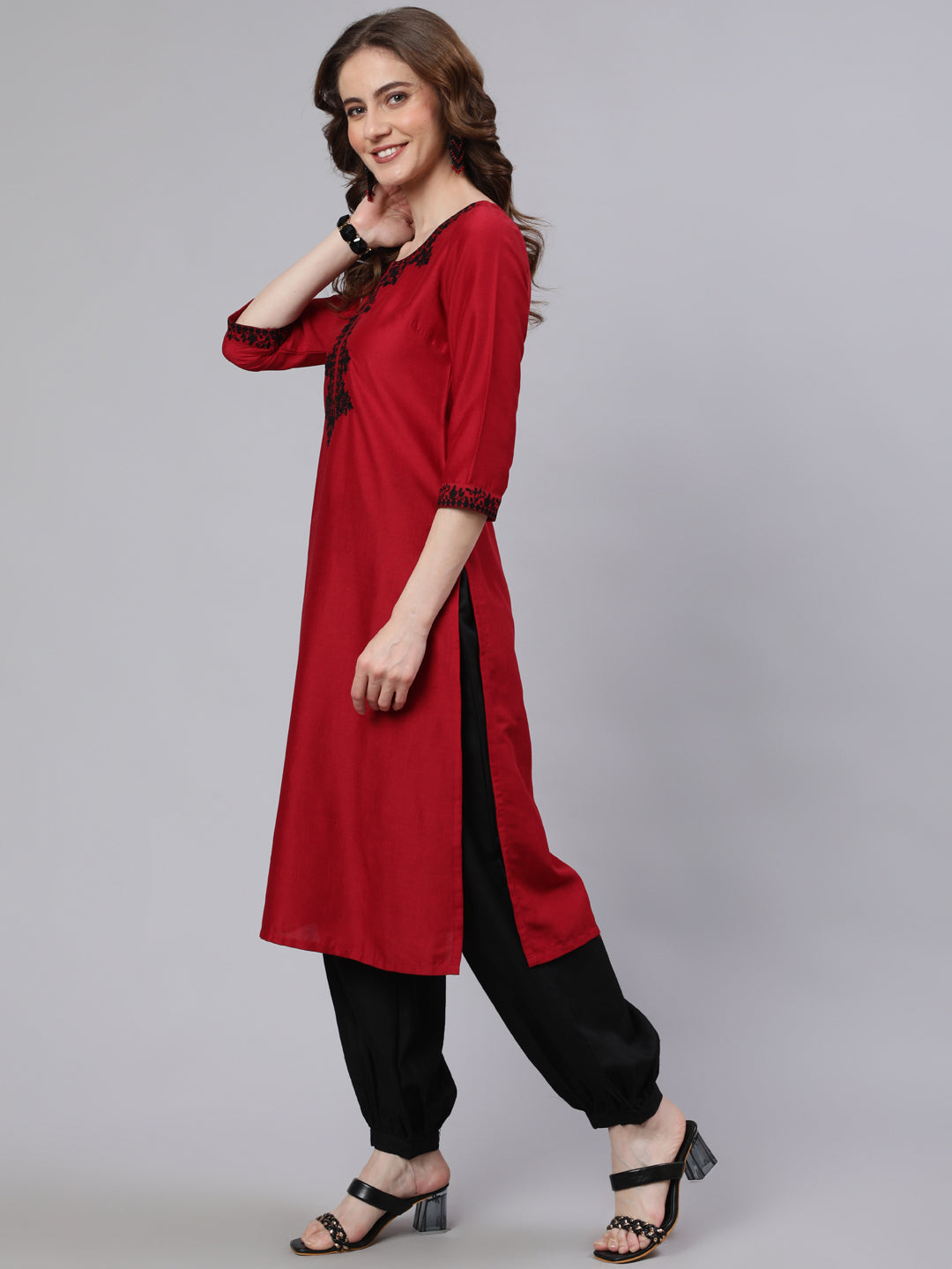 Red Embroidered Straight Kurta