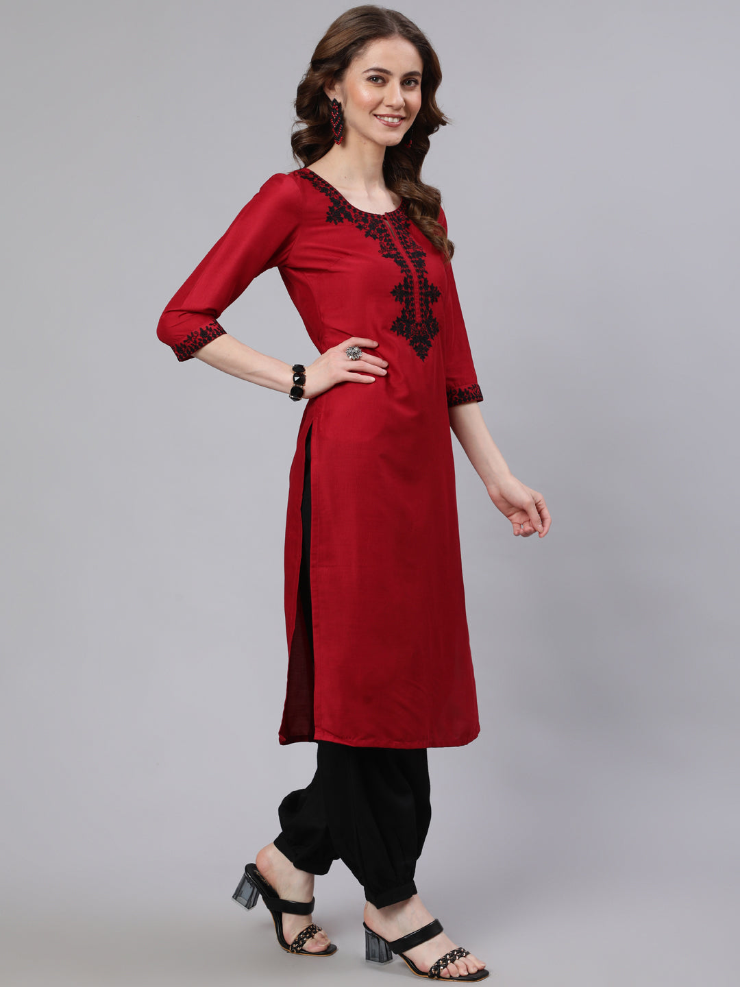 Red Embroidered Straight Kurta