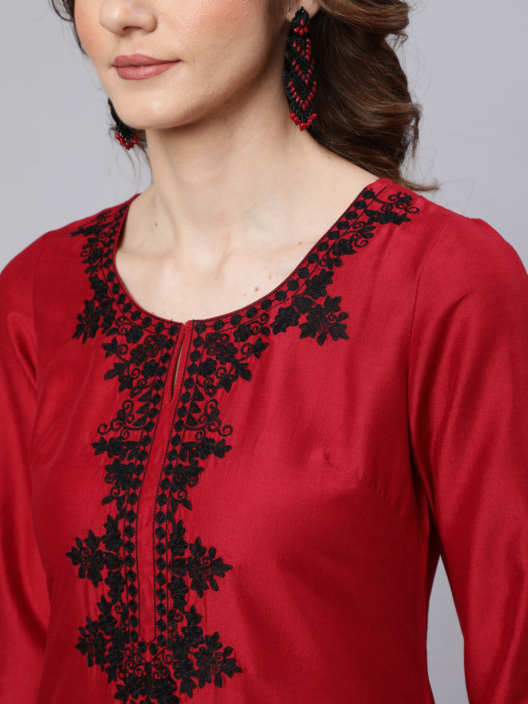 Red Embroidered Straight Kurta