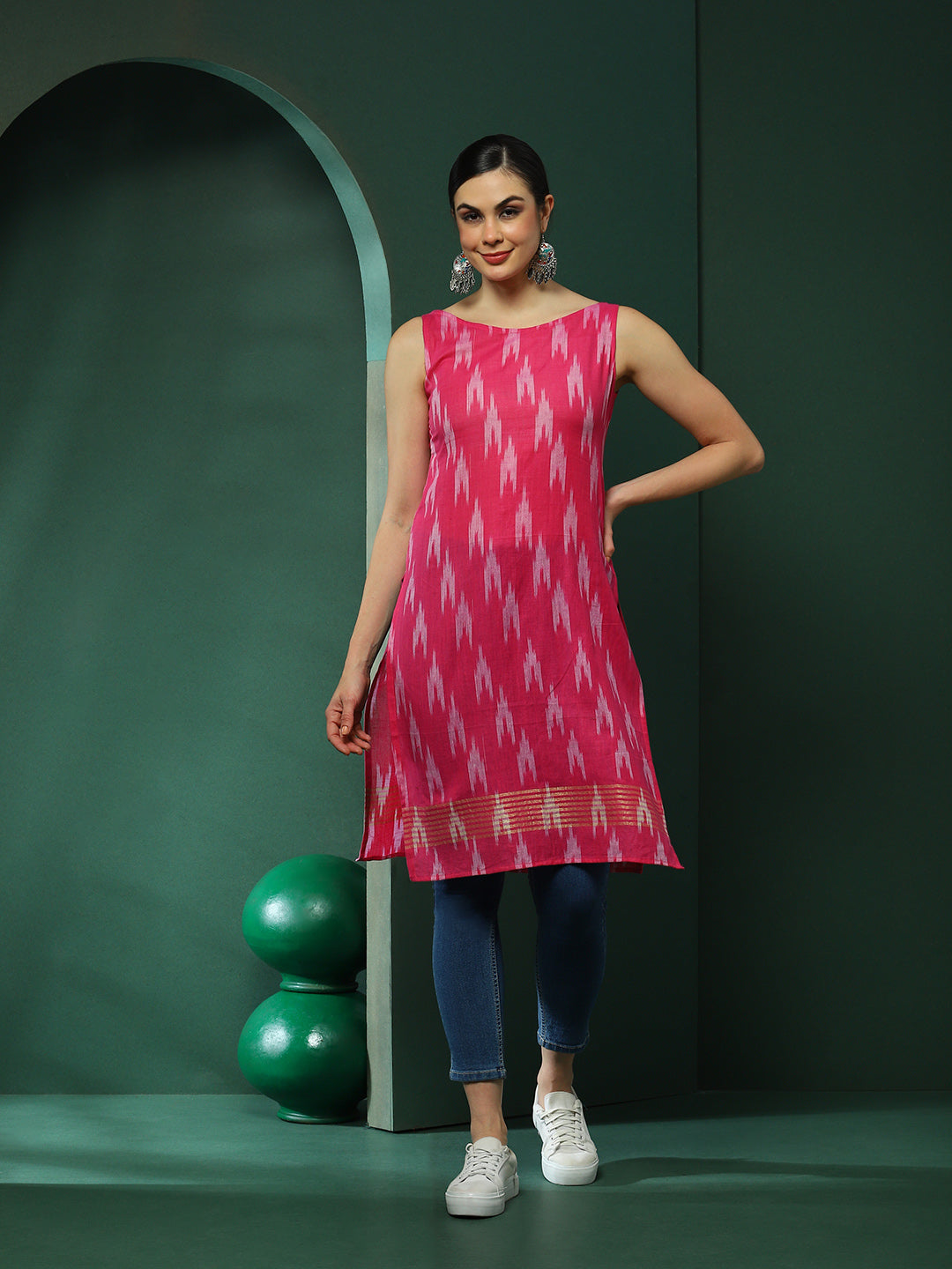 Pink Ikat Print Sleeveless Kurta